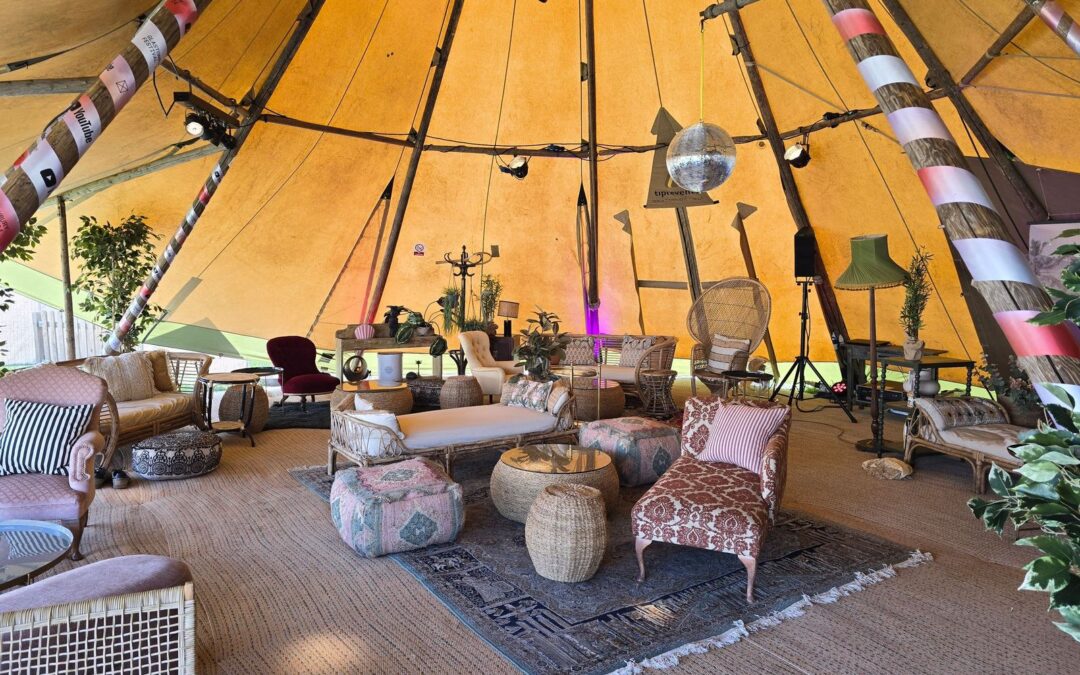 The Art of the Festival Lounge: Styling Tips from the Experts